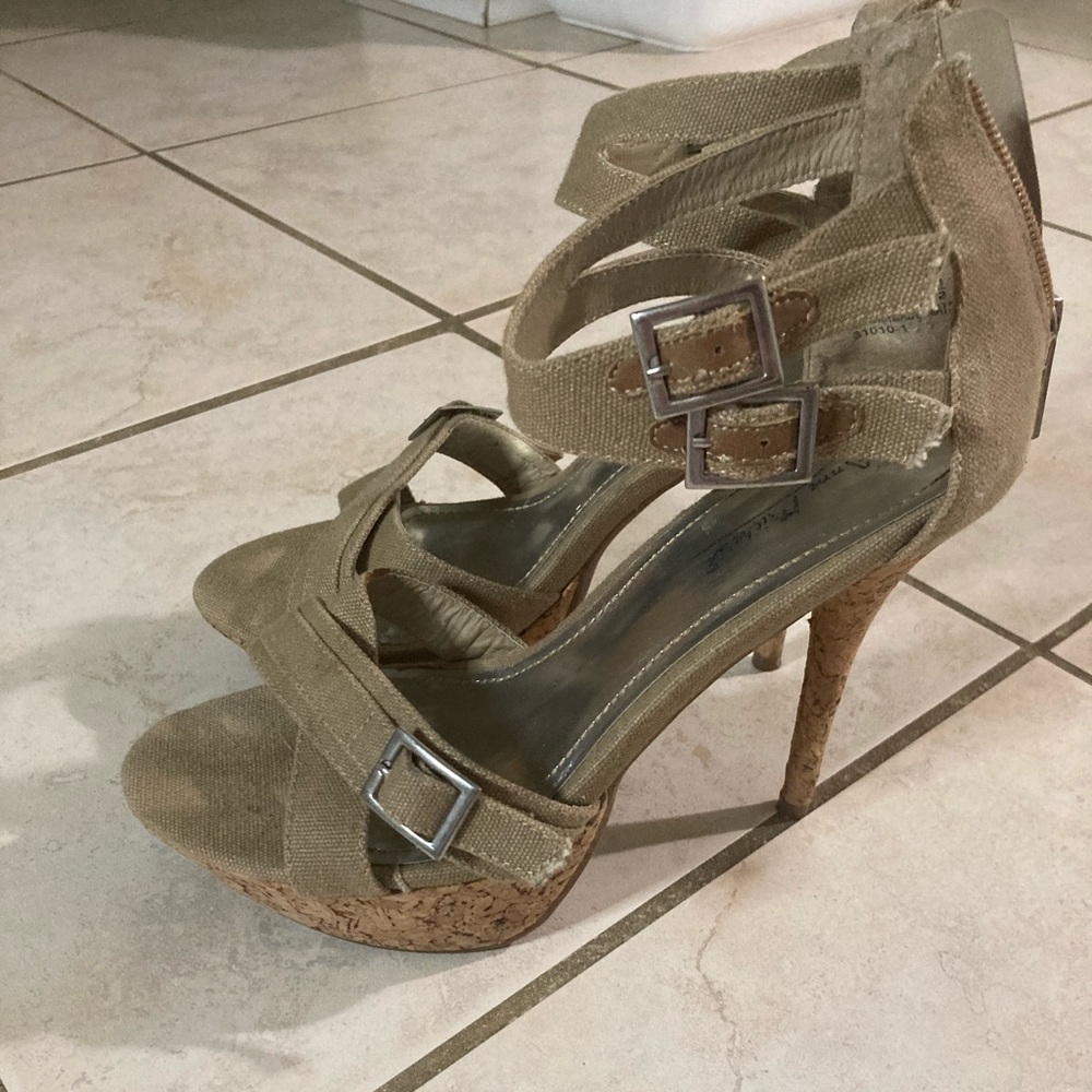 Cute Greenish Heels